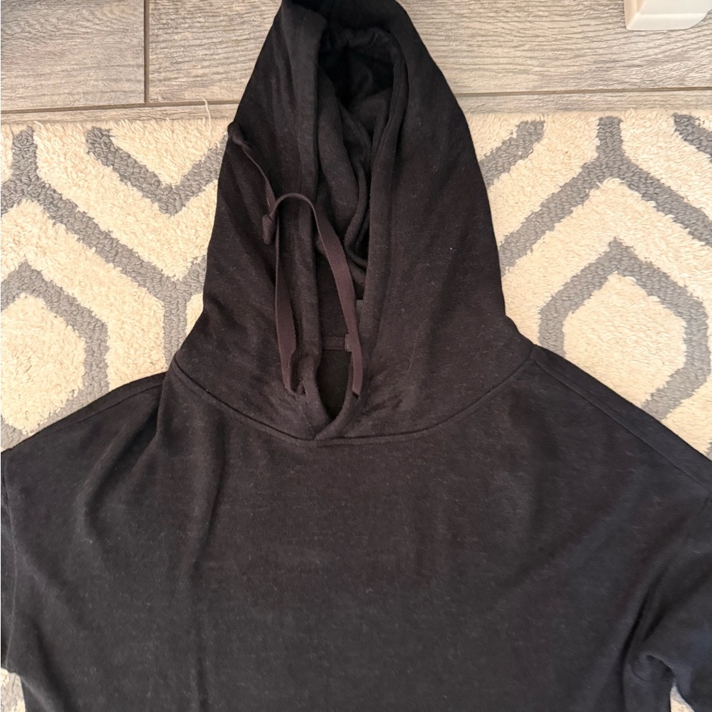 Black sweatshirt with hoodie